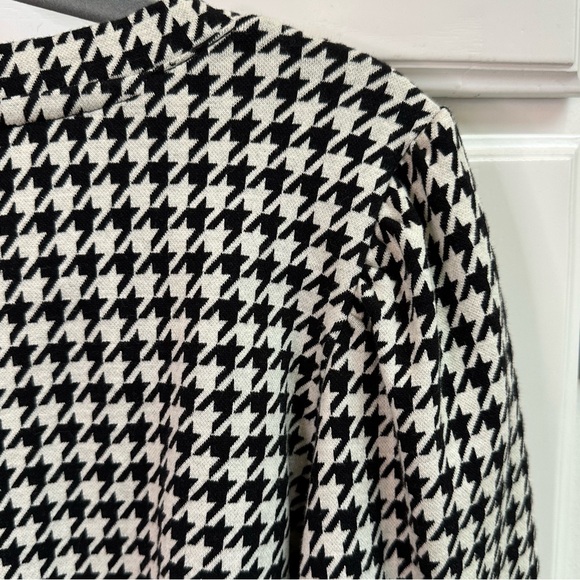 Talbots Houndstooth Pearl Button Cuff Long Sleeve Top Black & White Size Medium - Picture 5 of 10
